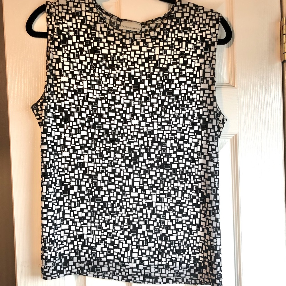 Black/white jacket tank